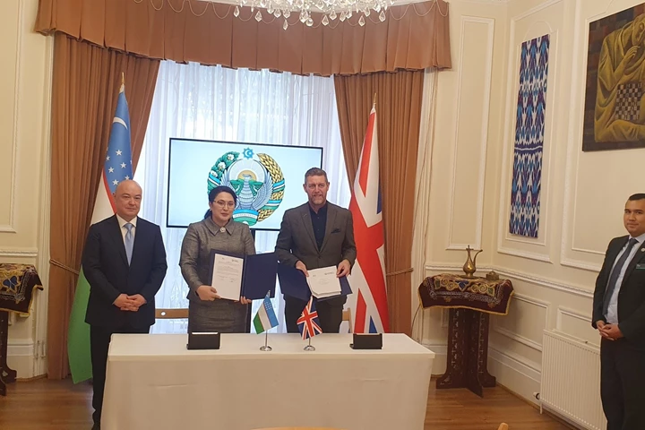London Embassy Signing Mou With Minister